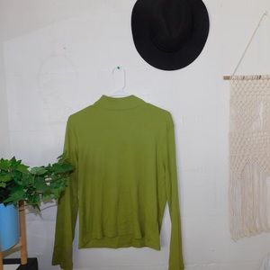 Vintage Green Turtle Neck